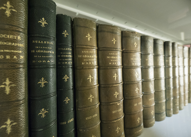 Bibliotheque livres sur Oran