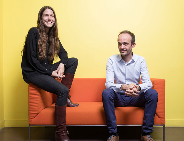 Emmanuelle Martiano et Maximilien Levesque, chercheur au département de chimie de l’ENS-PSL, confondateurs d'Aqemia