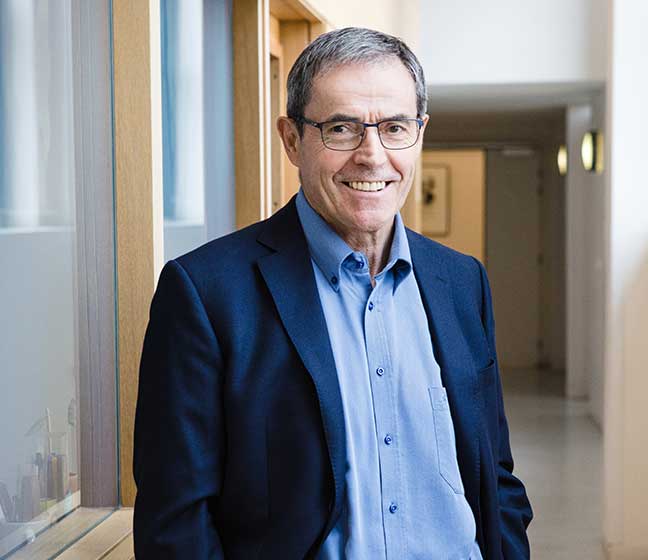 Jean-Marie Tarascon, professeur au Collège de France, reçoit la médaille d'or 2022 du CNRS