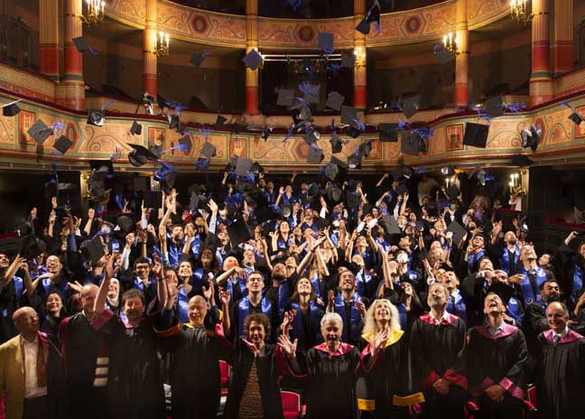 Cérémonie des docteurs PSL 2020 - 2021_ Lancer Toques