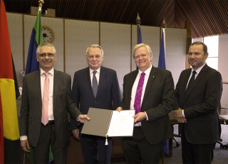 Signature Australian National University-PSL