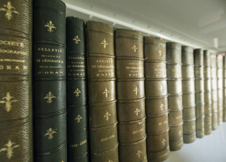 Bibliotheque livres sur Oran