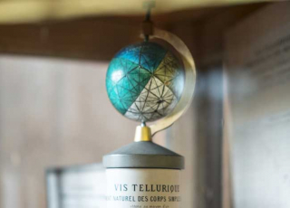 Vue d'un Vis tellurique au Musée de minéralogie de MINES Paris tech © Steve Murez