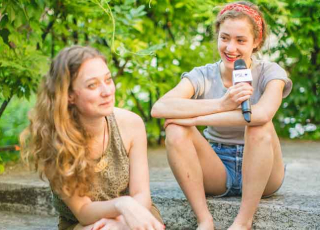 Etudiantes de l'Université PSL lors de la Garden party de l'Union PSL 2017