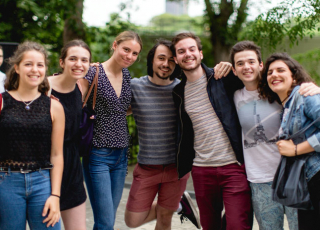 Etudiants lors de la Garden party de l'Union PSL © Daniel Nicolaevsky Universite PSL