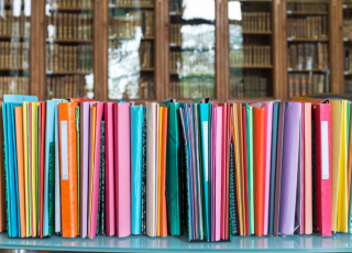 Dossiers dans la bibliothèque de Mines paris - PSL