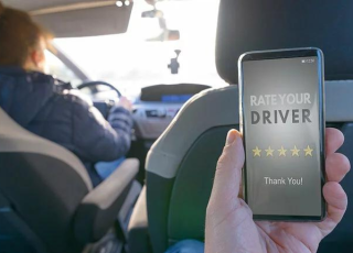 Entre indépendance et management algorithmique : quel encadrement du travail des chauffeurs Uber ?