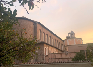 Mystère au Vatican : un aperçu de l’histoire mouvementée des archives romaines